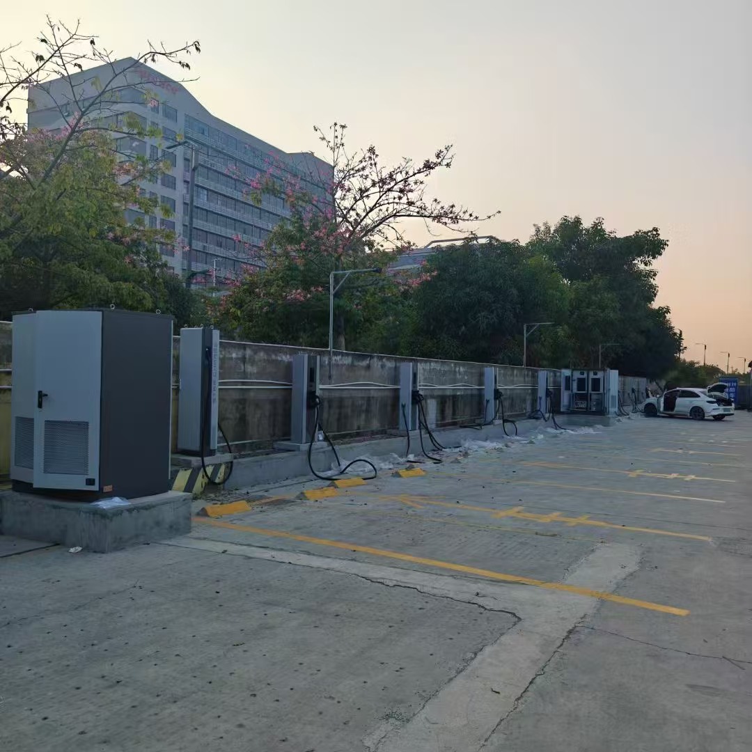 利华能源湖美充电站增容1台SCB14-800kVA箱变工程